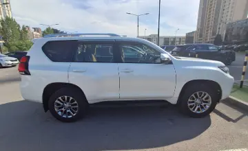 Toyota Land Cruiser Prado 2018 года за 24 000 000 тг. в Астана фото 4