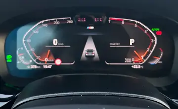 BMW 5 серии 2022 года за 26 700 000 тг. в Шымкент