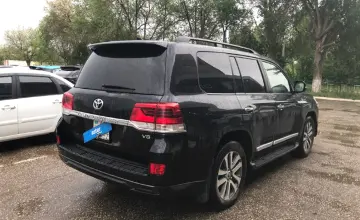 Toyota Land Cruiser 2015 года за 27 000 000 тг. в Актобе