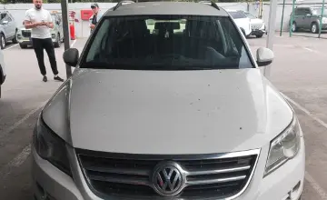 Volkswagen Tiguan 2010 года за 5 300 000 тг. в Алматы фото 2