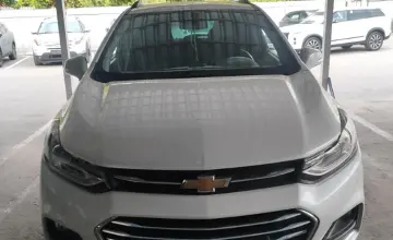 Chevrolet Tracker 2020 года за 5 500 000 тг. в Алматы фото 2