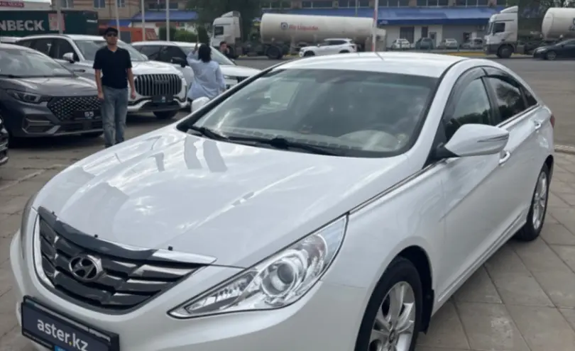 Hyundai Sonata 2012 года за 5 000 000 тг. в Уральск
