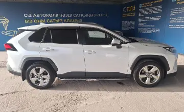 Toyota RAV4 2022 года за 11 000 000 тг. в Алматы фото 4