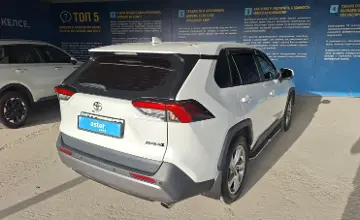 Toyota RAV4 2022 года за 11 000 000 тг. в Алматы