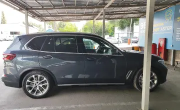 BMW X5 2021 года за 31 000 000 тг. в Алматы фото 4