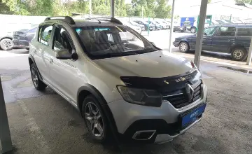 Renault Sandero 2019 года за 2 800 000 тг. в Алматы фото 3