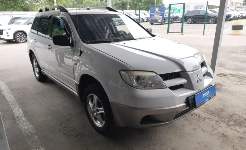 Mitsubishi Outlander 2003 года за 3 000 000 тг. в Алматы фото 3