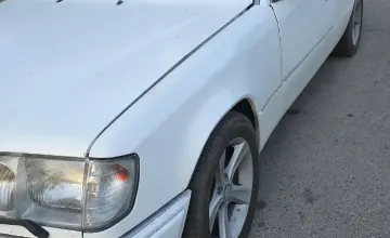 Mercedes-Benz E-Класс 1992 года за 1 700 000 тг. в Усть-Каменогорск фото 2