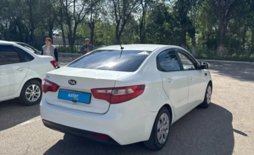 Kia Rio 2015 года за 3 500 000 тг. в Актобе фото 5