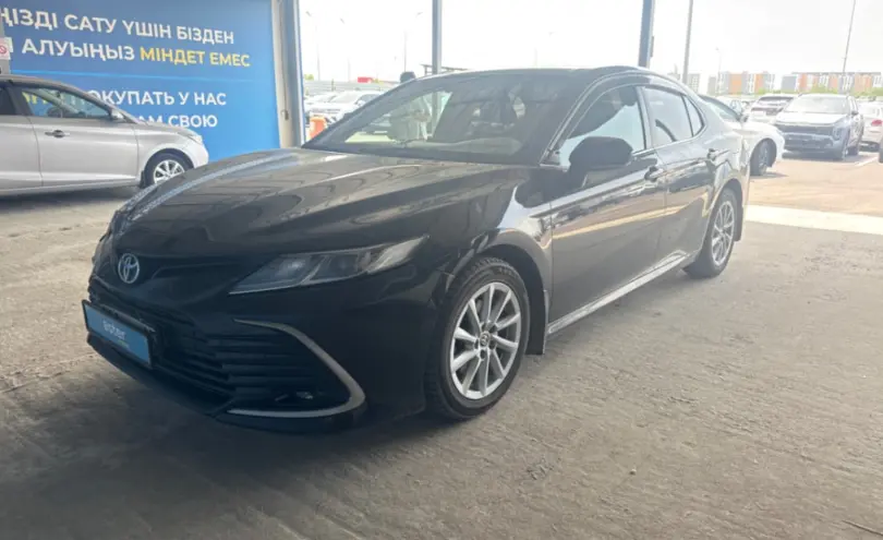 Toyota Camry 2021 года за 14 000 000 тг. в Алматы