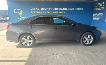Toyota Camry 2014 года за 9 000 000 тг. в Алматы фото 4
