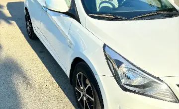 Hyundai Solaris 2015 года за 5 500 000 тг. в Уральск фото 2