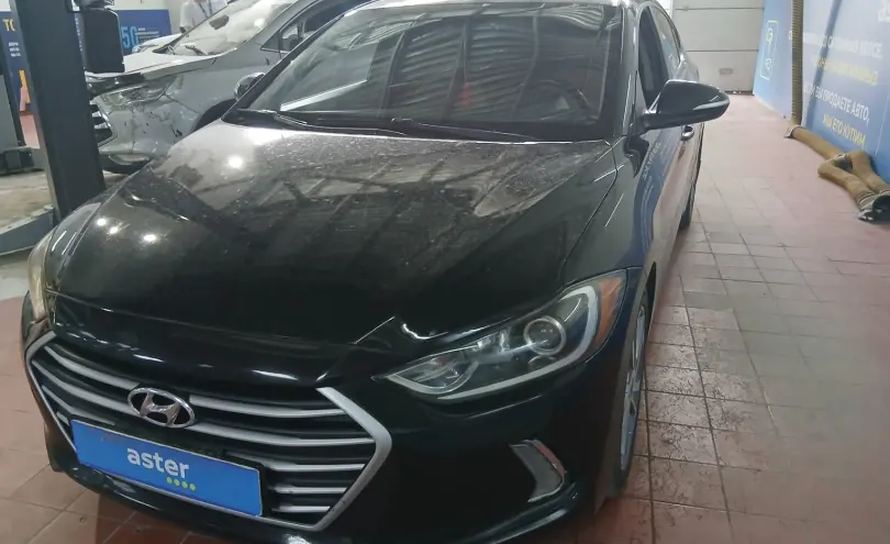 Hyundai Elantra 2017 года за 6 500 000 тг. в Астана