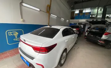 Kia Rio 2019 года за 6 800 000 тг. в Астана