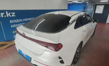 Kia K5 2021 года за 10 000 000 тг. в Астана