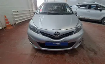 Toyota Yaris 2012 года за 4 000 000 тг. в Астана фото 2