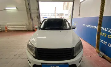 LADA (ВАЗ) Granta 2016 года за 2 000 000 тг. в Астана фото 2