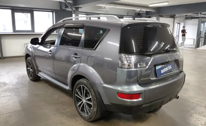 Mitsubishi Outlander 2010 года за 5 000 000 тг. в Астана фото 4
