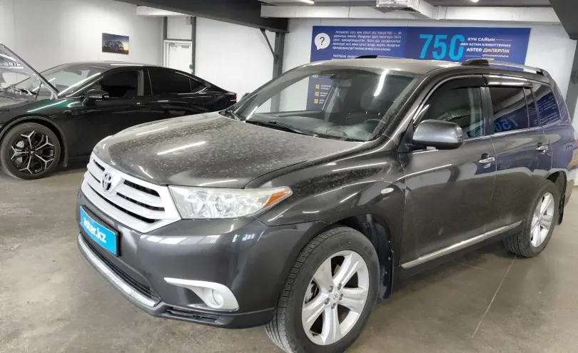 Toyota Highlander 2011 года за 13 000 000 тг. в Астана