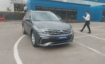 Volkswagen Tiguan 2021 года за 16 000 000 тг. в Алматы фото 2