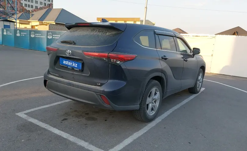 Toyota Highlander 2021 года за 21 000 000 тг. в Шымкент фото 3