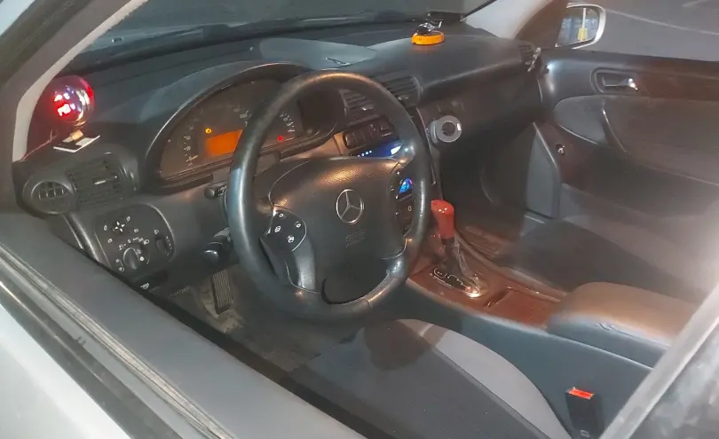 Mercedes-Benz C-Класс 2000 года за 2 500 000 тг. в Алматы фото 5