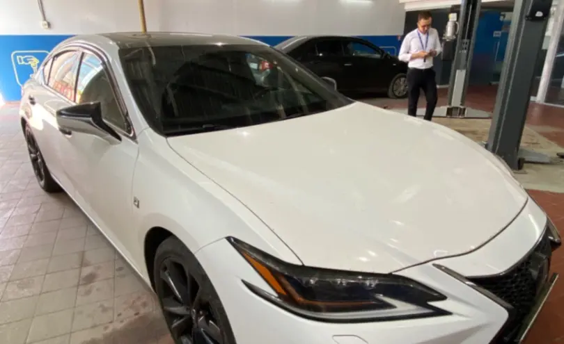 Lexus ES 2020 года за 22 000 000 тг. в Астана фото 3