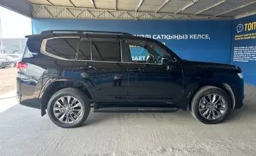 Toyota Land Cruiser 2022 года за 65 000 000 тг. в Алматы фото 4