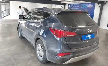 Hyundai Santa Fe 2017 года за 9 000 000 тг. в Астана фото 4