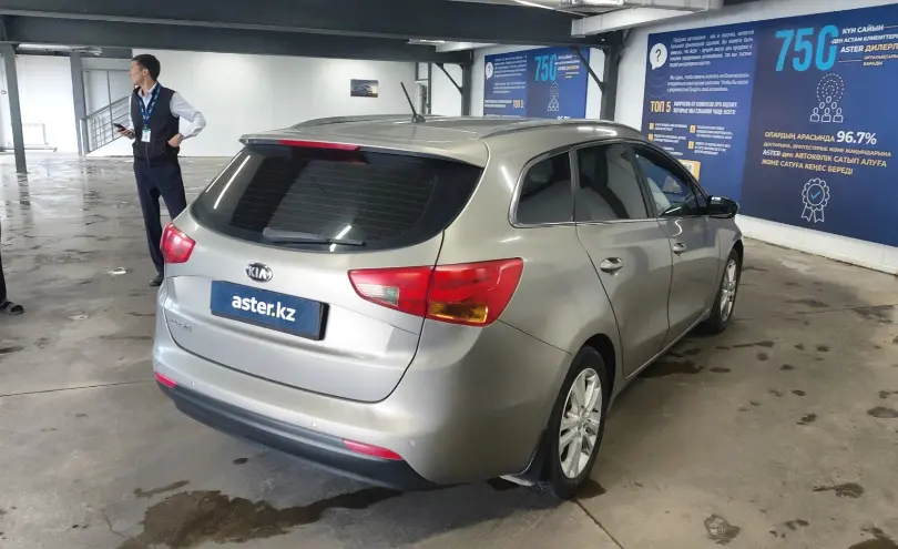 Kia Ceed 2014 года за 5 500 000 тг. в Астана фото 3