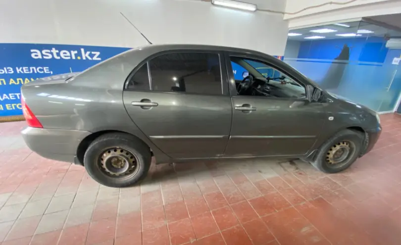 Toyota Corolla 2004 года за 2 500 000 тг. в Астана фото 4