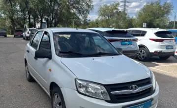 LADA (ВАЗ) Granta 2014 года за 1 600 000 тг. в Актобе фото 3