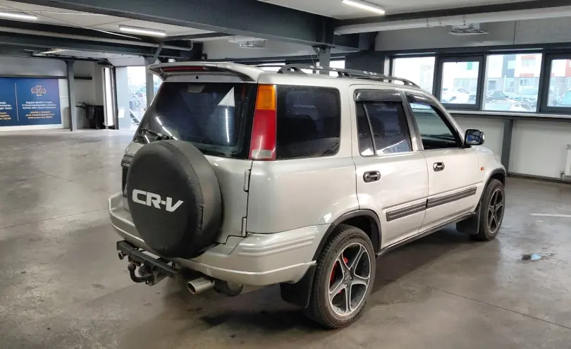 Honda CR-V 1998 года за 3 000 000 тг. в Астана фото 3