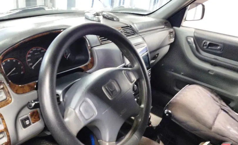 Honda CR-V 1998 года за 3 000 000 тг. в Астана фото 5