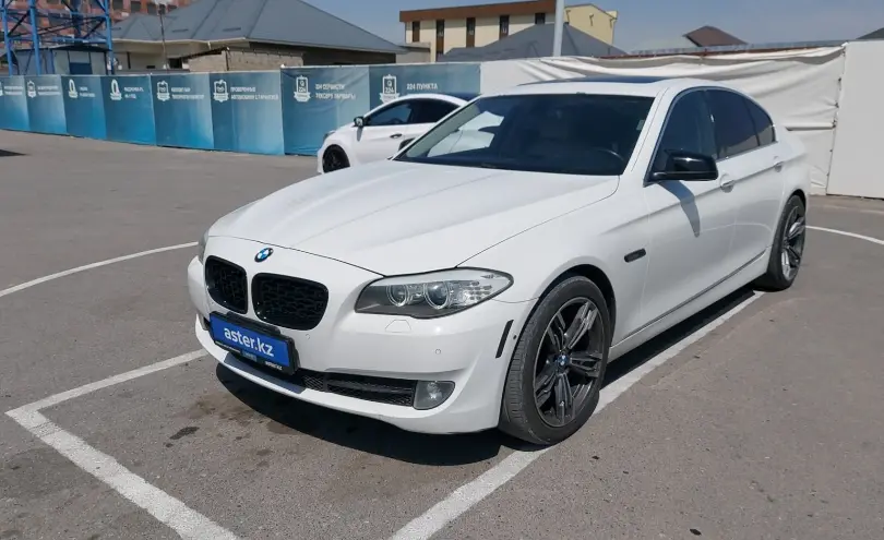 BMW 5 серии 2013 года за 8 200 000 тг. в Шымкент