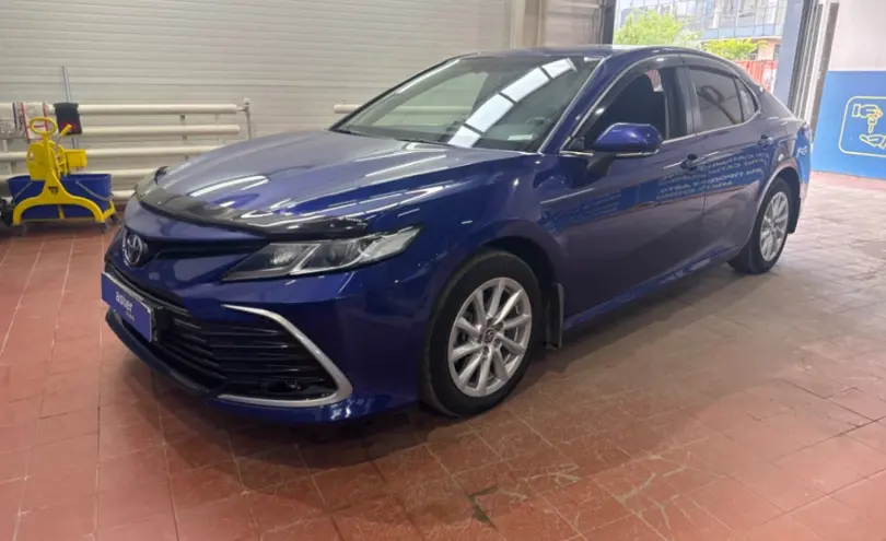 Toyota Camry 2021 года за 13 000 000 тг. в Астана