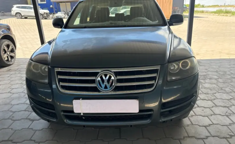 Volkswagen Touareg 2004 года за 3 900 000 тг. в Караганда фото 2
