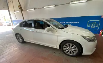Honda Accord 2013 года за 6 700 000 тг. в Астана фото 4