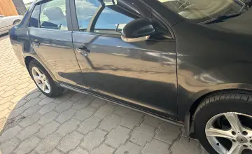 Volkswagen Jetta 2006 года за 1 500 000 тг. в Караганда фото 4