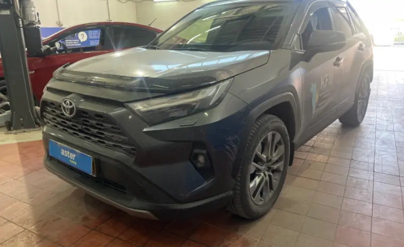 Toyota RAV4 2023 года за 15 000 000 тг. в Астана