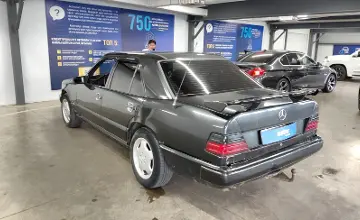Mercedes-Benz E-Класс 1992 года за 700 000 тг. в Астана фото 4