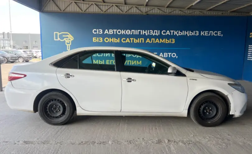 Toyota Camry 2016 года за 6 500 000 тг. в Алматы фото 4