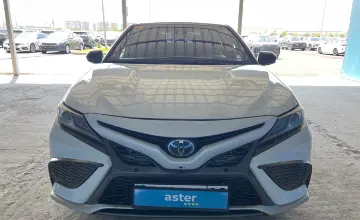 Toyota Camry 2020 года за 11 000 000 тг. в Алматы фото 2