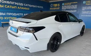 Toyota Camry 2020 года за 11 000 000 тг. в Алматы