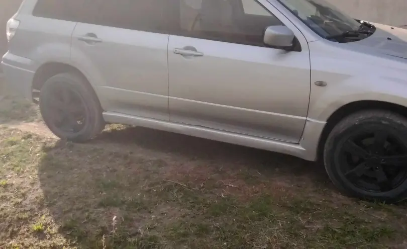 Mitsubishi Outlander 2004 года за 2 800 000 тг. в Алматы фото 2