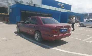 Mercedes-Benz E-Класс 1994 года за 800 000 тг. в Алматы фото 4