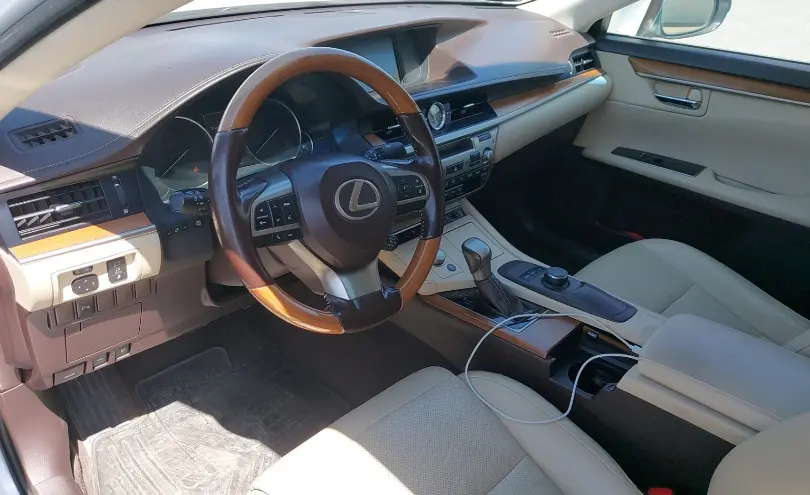 Lexus ES 2015 года за 12 500 000 тг. в Шымкент фото 5