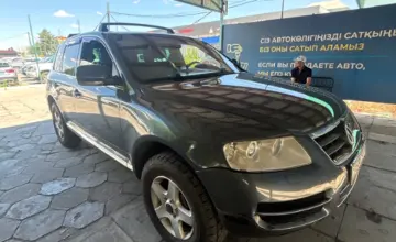 Volkswagen Touareg 2004 года за 4 500 000 тг. в Талдыкорган фото 3