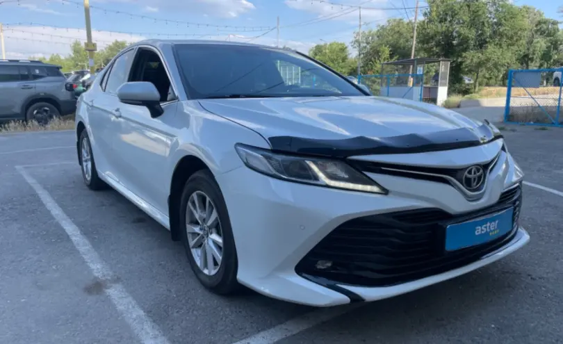 Toyota Camry 2018 года за 12 400 000 тг. в Тараз фото 3