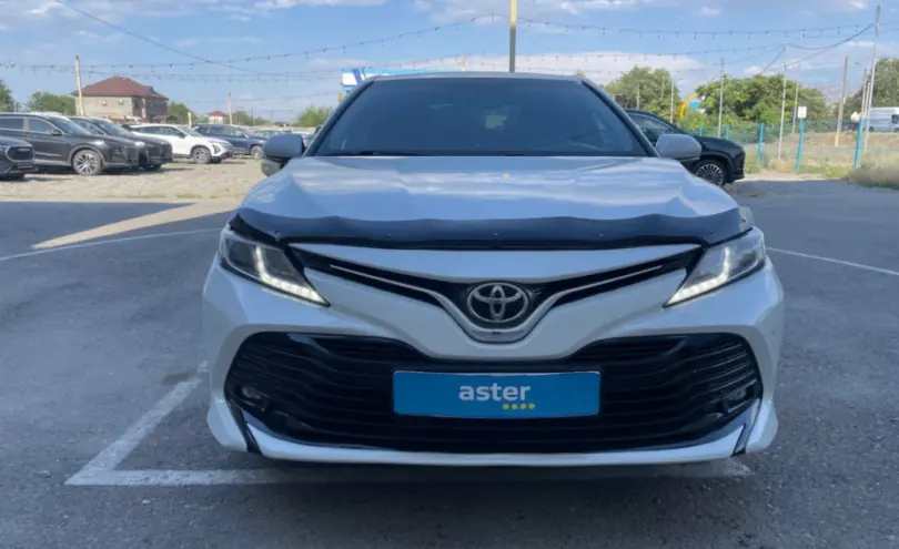 Toyota Camry 2018 года за 12 400 000 тг. в Тараз фото 2